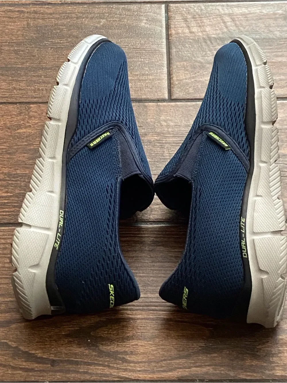 Skechers Men's Navy Mesh Slip-On Casual Shoe Size 9.5